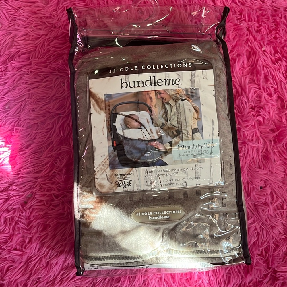 JJ Cole Collections Bundle Me NWT Infant